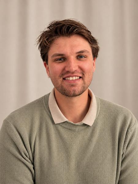 Jandre Kleynhans, estate agent