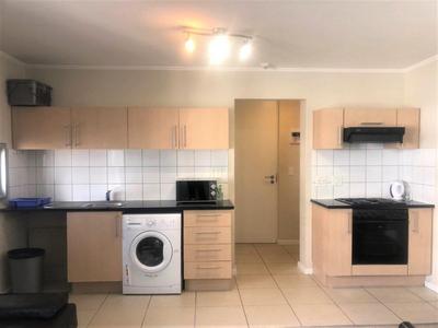 Apartment / Flat For Rent in Claremont, Cape Town