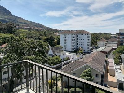 Apartment / Flat For Rent in Rondebosch, Cape Town
