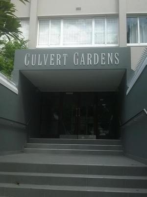 Apartment / Flat For Rent in Gardens, Cape Town