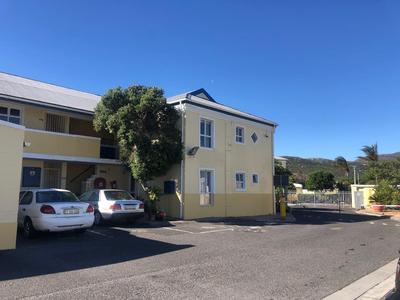 Apartment / Flat For Rent in Noordhoek Manor, Noordhoek