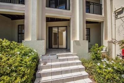 Apartment / Flat For Rent in Rondebosch, Cape Town