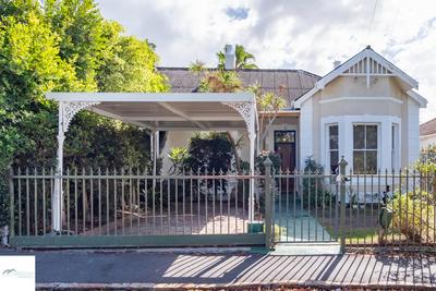 House For Rent in Kenilworth, Cape Town